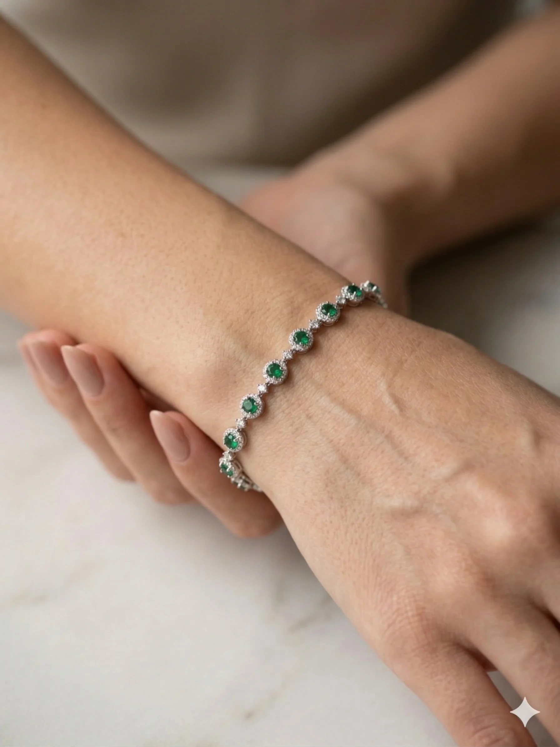 Pulseira quadrada Luxo Cravejada 