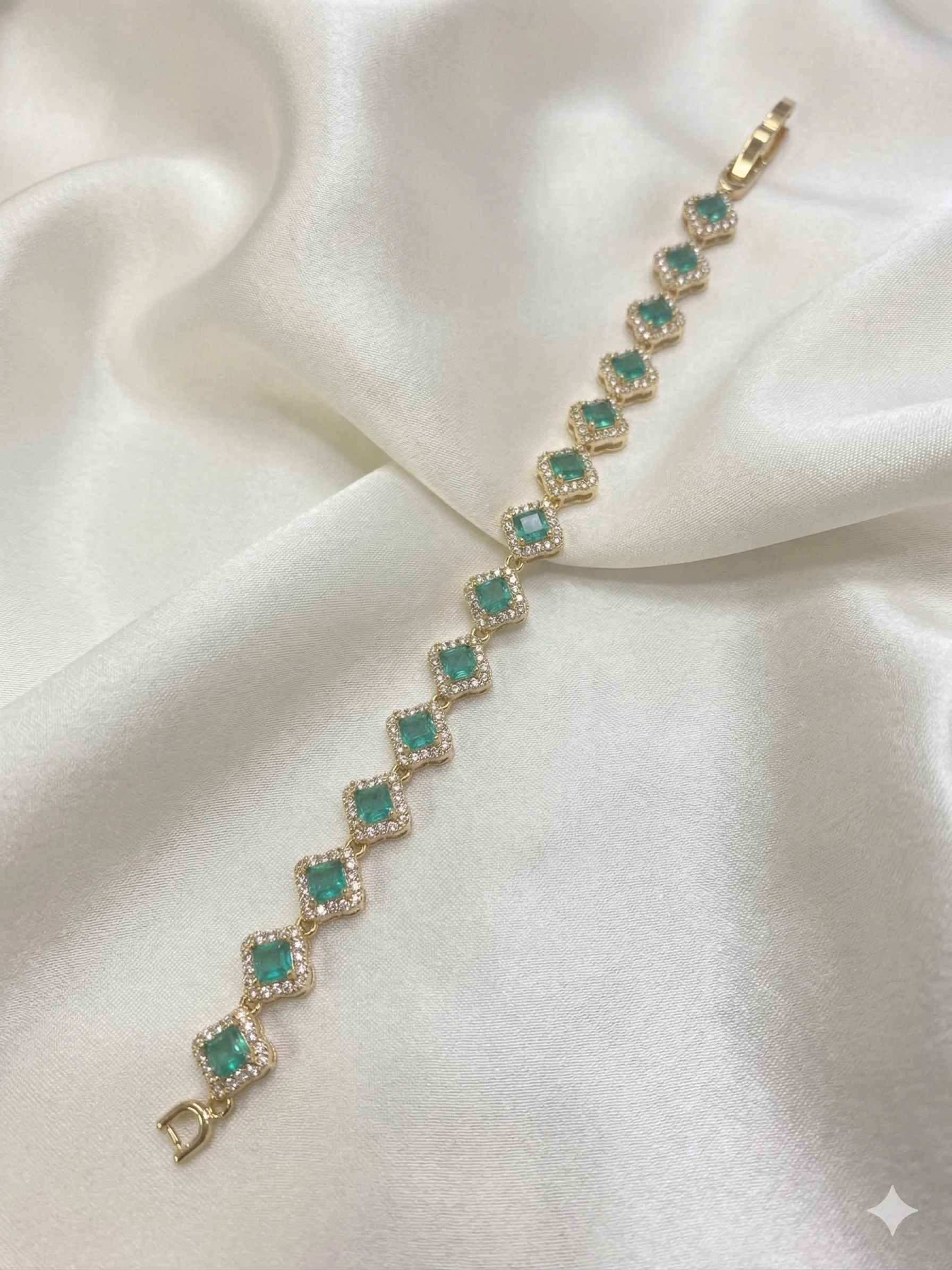 Pulseira Trevo com Zircônias Coloridas